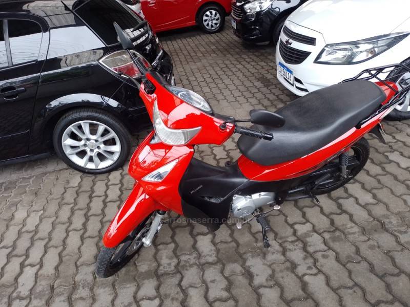 HONDA - BIZ 125 - 2010/2010 - Vermelha - R$ 10.900,00