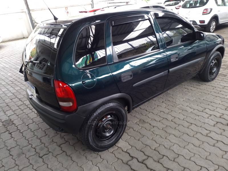 CHEVROLET - CORSA - 1997/1998 - Verde - R$ 15.900,00