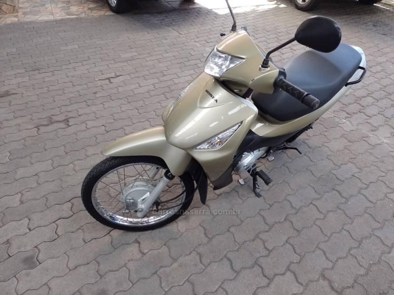 HONDA - BIZ 125 - 2009/2010 - Bege - R$ 9.500,00