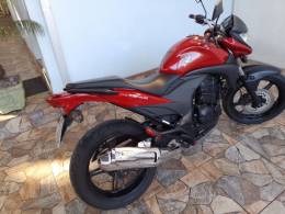 HONDA - CB 300R - 2011/2011 - Vermelha - R$ 11.900,00