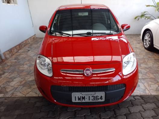 FIAT - PALIO - 2014/2015 - Vermelha - R$ 42.900,00