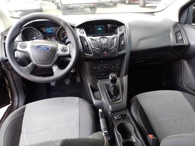 FORD - FOCUS - 2014/2015 - Cinza - R$ 57.900,00