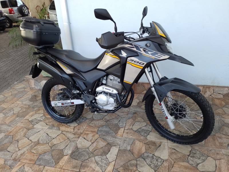 HONDA - XRE 300 - 2022/2023 - Cinza - R$ 31.900,00