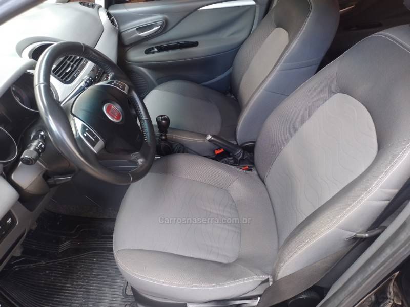 FIAT - PUNTO - 2016/2016 - Preta - R$ 46.900,00