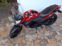 HONDA - CB 300R - 2011/2011 - Vermelha - R$ 11.900,00