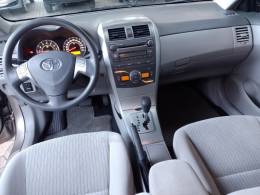 TOYOTA - COROLLA - 2008/2009 - Bege - R$ 55.900,00