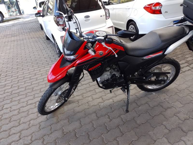 YAMAHA - XTZ 250 - 2023/2023 - Vermelha - R$ 25.500,00