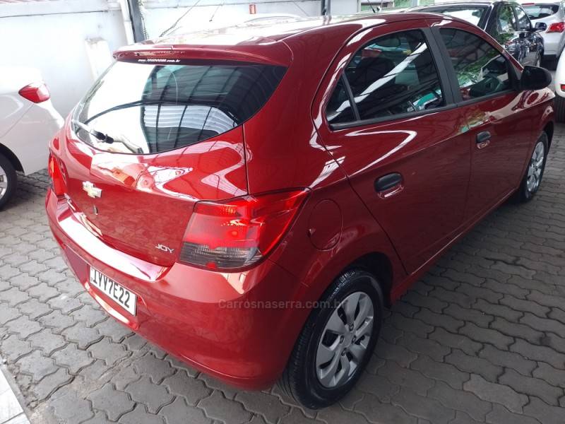 CHEVROLET - ONIX - 2018/2019 - Vermelha - R$ 53.900,00