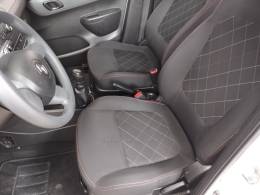 RENAULT - KWID - 2017/2018 - Bege - R$ 42.900,00