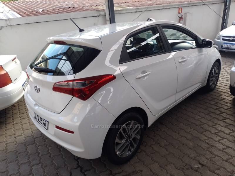 HYUNDAI - HB20 - 2017/2017 - Branca - R$ 50.000,00