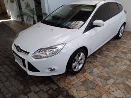 FORD - FOCUS - 2015/2015 - Branca - R$ 59.900,00