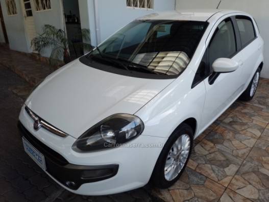 FIAT - PUNTO - 2014/2015 - Branca - R$ 44.900,00