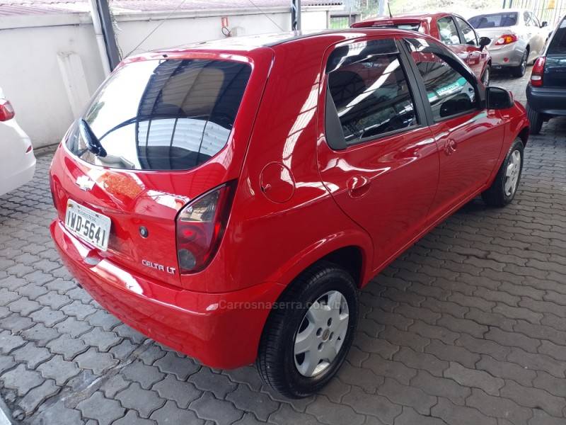 CHEVROLET - CELTA - 2014/2015 - Vermelha - R$ 33.800,00