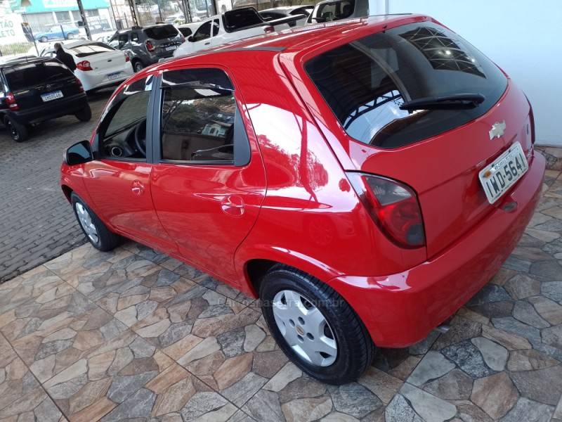 CHEVROLET - CELTA - 2014/2015 - Vermelha - R$ 33.800,00