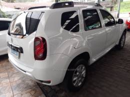 RENAULT - DUSTER - 2015/2016 - Branca - R$ 65.000,00