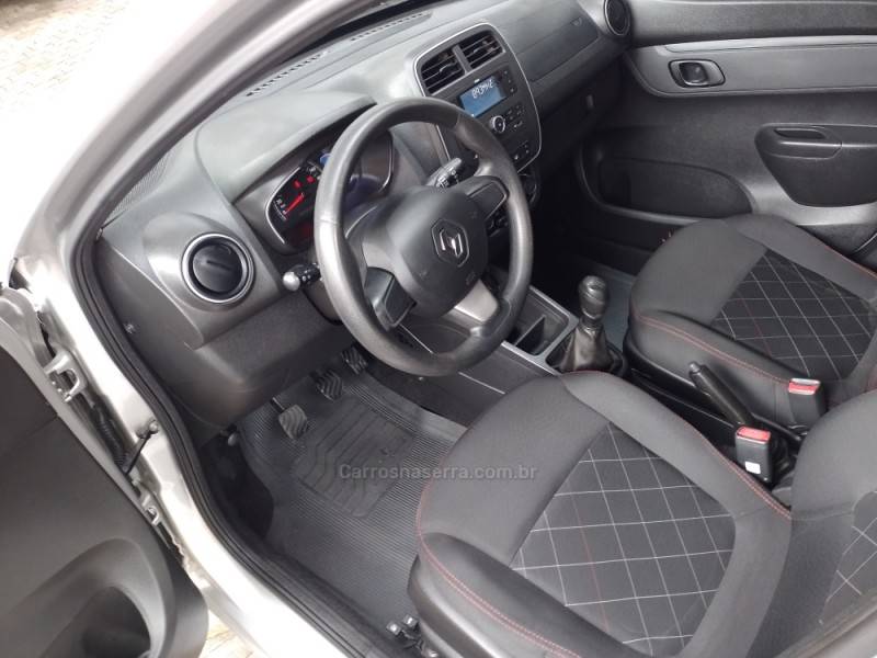 RENAULT - KWID - 2021/2022 - Prata - R$ 47.900,00