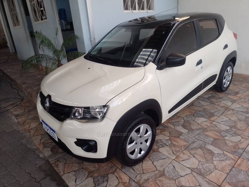 RENAULT - KWID - 2017/2018 - Bege - R$ 42.900,00