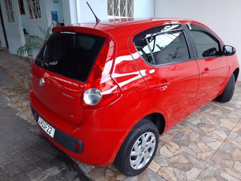 FIAT - PALIO - 2014/2015 - Vermelha - R$ 43.900,00