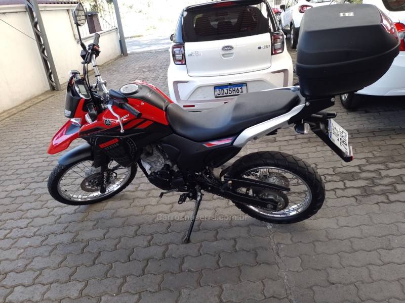 YAMAHA - XTZ 250 - 2023/2023 - Vermelha - R$ 25.500,00
