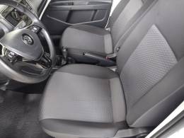 VOLKSWAGEN - UP - 2018/2019 - Branca - R$ 55.900,00
