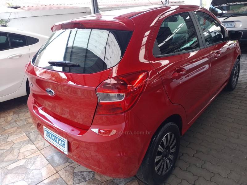 FORD - KA - 2016/2017 - Vermelha - R$ 46.900,00