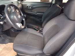 NISSAN - VERSA - 2013/2014 - Prata - Sob Consulta