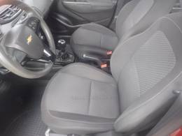 CHEVROLET - PRISMA - 2016/2017 - Vermelha - R$ 60.900,00