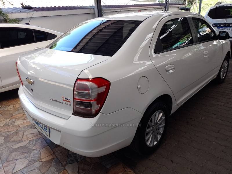 CHEVROLET - COBALT - 2013/2014 - Branca - R$ 42.900,00