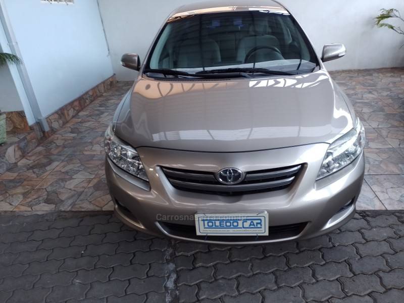 TOYOTA - COROLLA - 2008/2009 - Bege - R$ 55.900,00