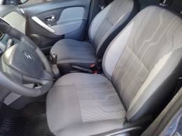 RENAULT - LOGAN - 2017/2018 - Cinza - R$ 48.900,00