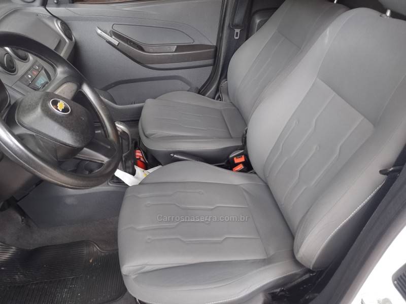 CHEVROLET - MONTANA - 2012/2013 - Branca - R$ 42.900,00