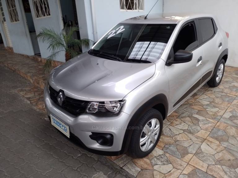 RENAULT - KWID - 2021/2022 - Prata - R$ 47.900,00