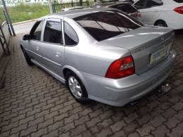 CHEVROLET - VECTRA - 1999/2000 - Prata - R$ 23.900,00