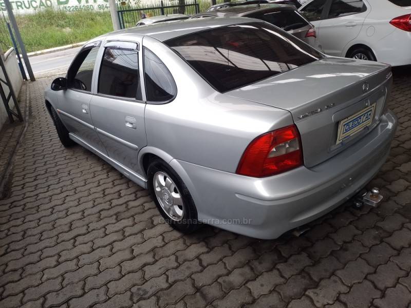 CHEVROLET - VECTRA - 1999/2000 - Prata - R$ 23.900,00