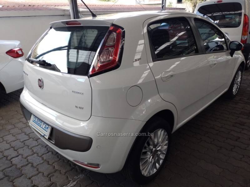 FIAT - PUNTO - 2014/2015 - Branca - R$ 44.900,00