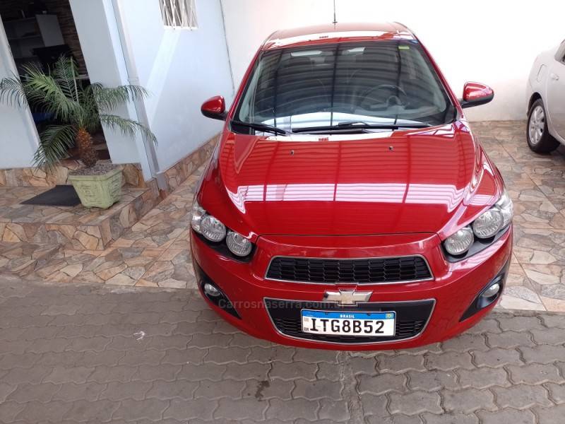 CHEVROLET - SONIC - 2011/2012 - Vermelha - R$ 35.900,00