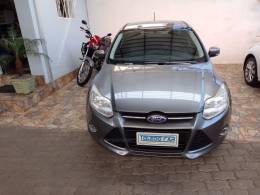 FORD - FOCUS - 2014/2015 - Cinza - R$ 56.900,00