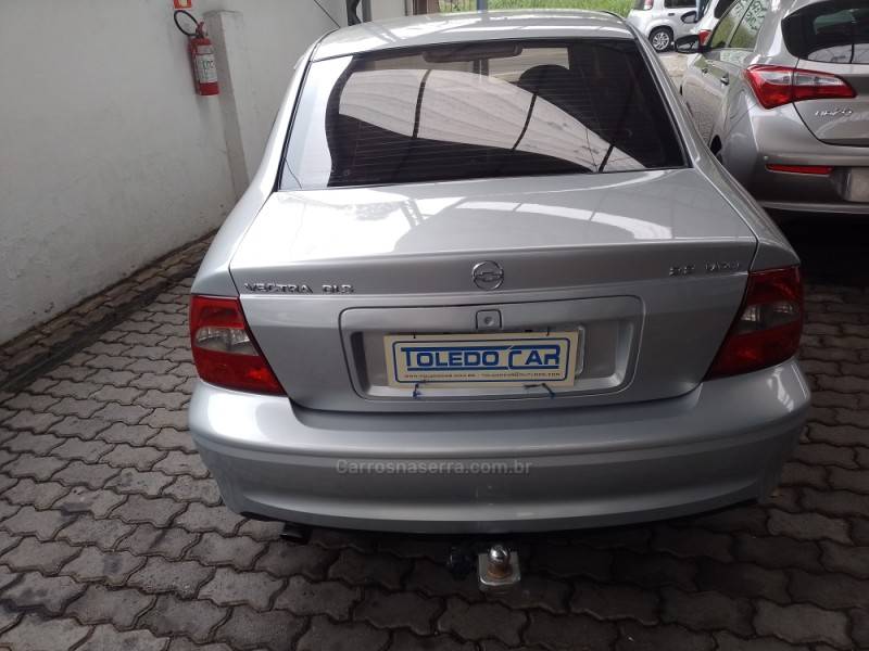 CHEVROLET - VECTRA - 1999/2000 - Prata - R$ 23.900,00