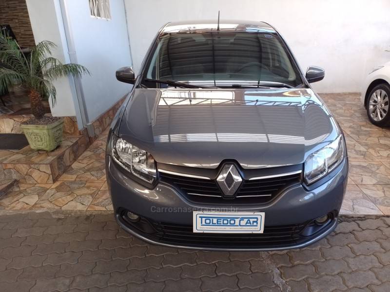 RENAULT - LOGAN - 2017/2018 - Cinza - R$ 48.900,00