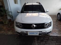 RENAULT - DUSTER - 2015/2016 - Branca - R$ 65.000,00