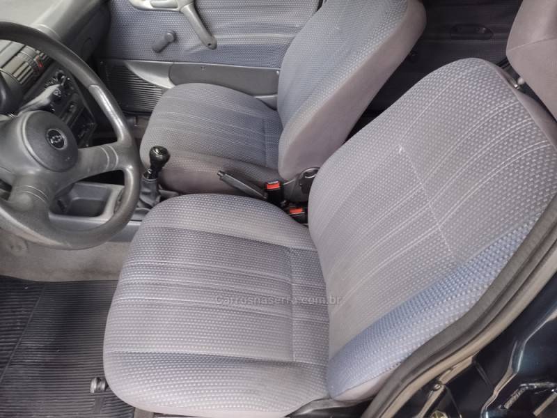 CHEVROLET - CORSA - 1997/1998 - Verde - R$ 15.900,00