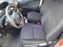 TOYOTA - ETIOS - 2015/2015 - Vermelha - R$ 46.900,00
