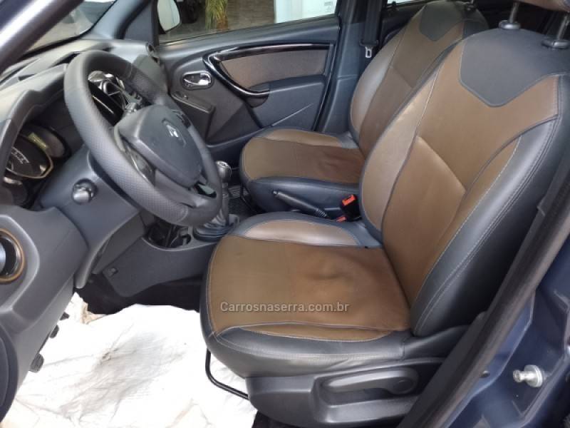 RENAULT - DUSTER - 2015/2016 - Cinza - R$ 63.900,00