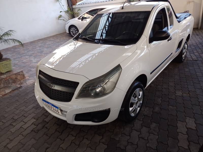 CHEVROLET - MONTANA - 2012/2013 - Branca - R$ 42.900,00
