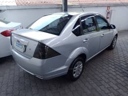 FORD - FIESTA - 2013/2014 - Prata - R$ 38.900,00