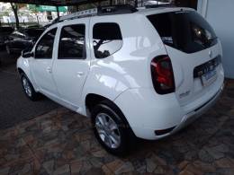 RENAULT - DUSTER - 2015/2016 - Branca - R$ 65.000,00