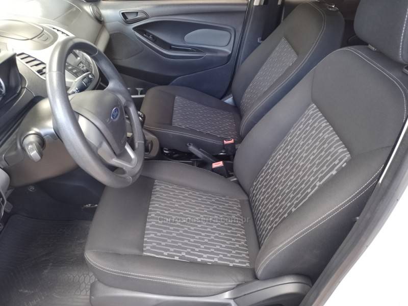 FORD - KA - 2016/2016 - Branca - R$ 43.900,00