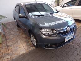RENAULT - LOGAN - 2017/2018 - Cinza - R$ 48.900,00